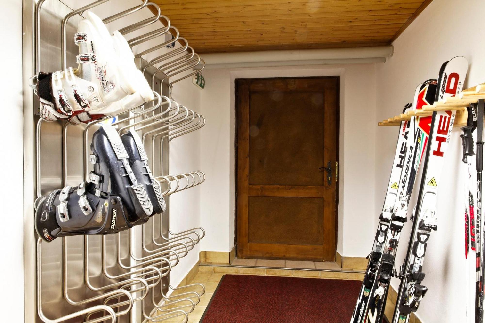 Gaestehaus Oblasser ไมย์อาโฮเฟิน ภายนอก รูปภาพ